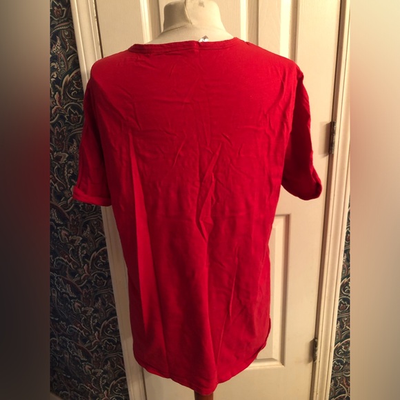 Trend Shop size large red top Vneck criss cross in black short sleeve - Picture 3 of 7